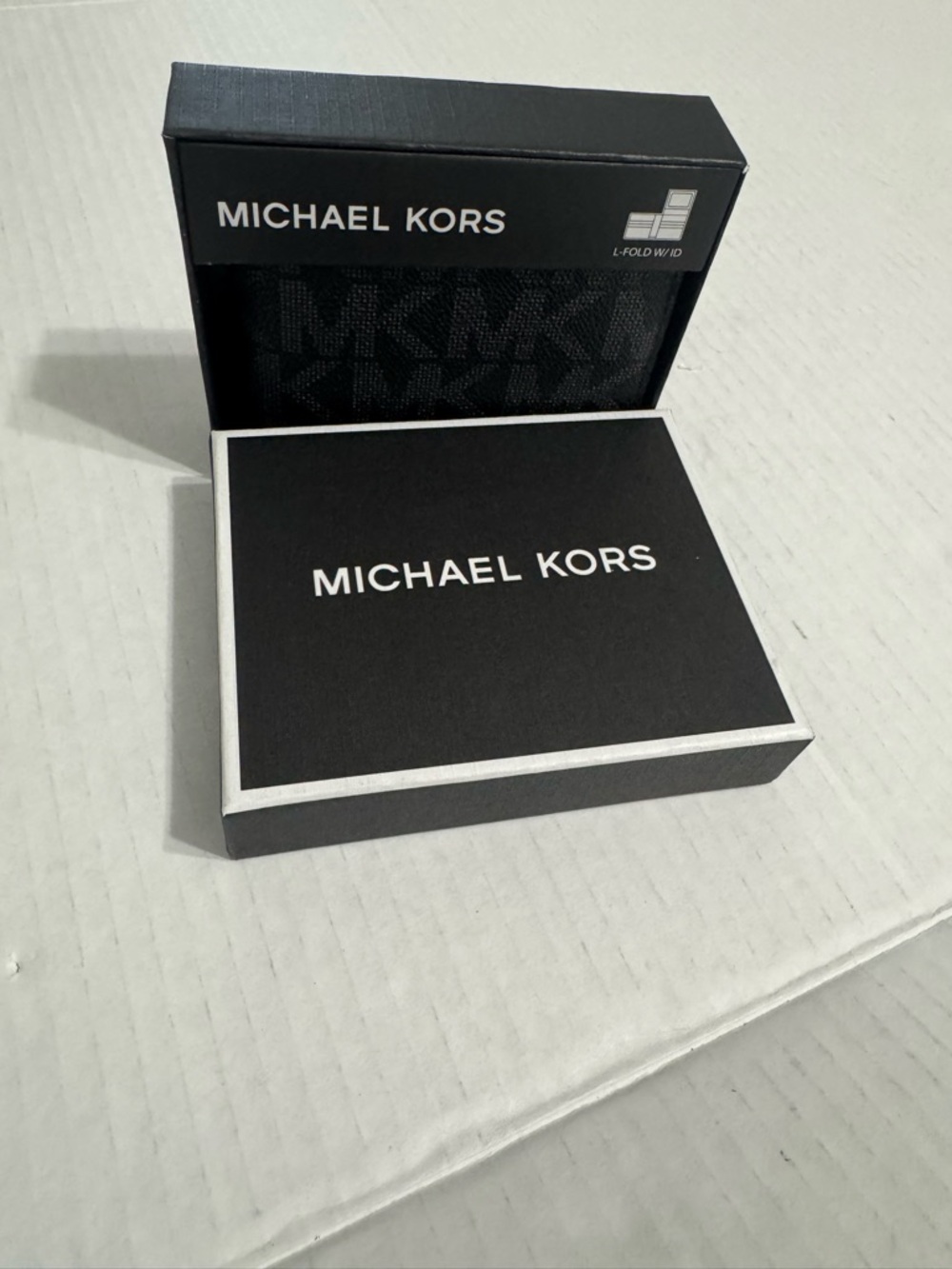 Michael Kors Men's Slim Bifold Wallet - Black & Gray MK Signature
